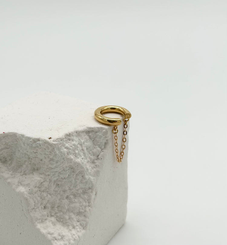 BABE earcuff with chain