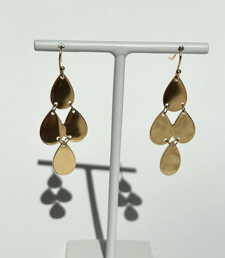 ELEMENTS long earrings