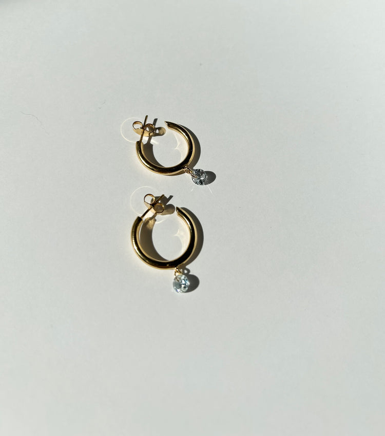 DROPS hoops with aquamarines