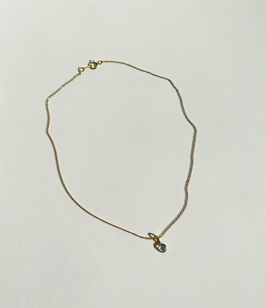 LUNE necklace with moonstone