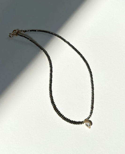 DELI necklace with white topaz