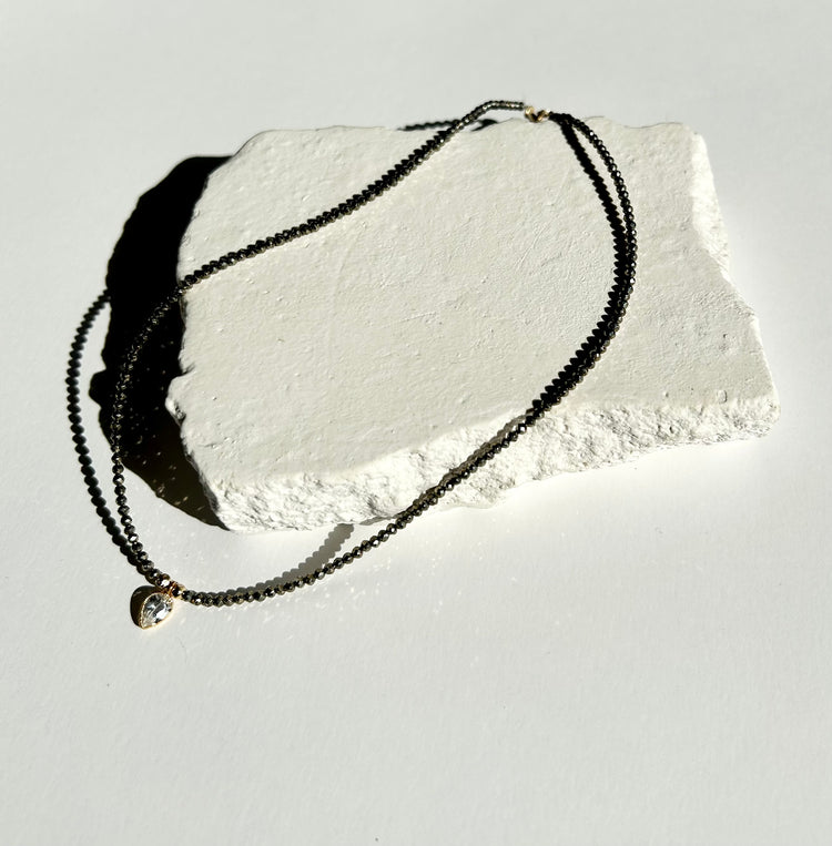 DELI necklace with white topaz